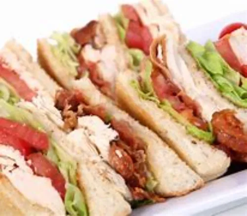 CHICKEN CLUB SANDWICH